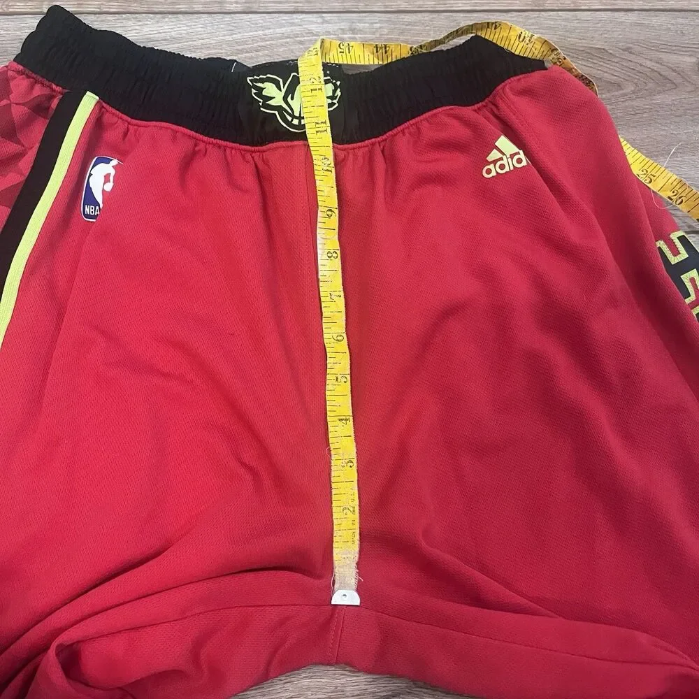 Adidas NBA Atlanta Hawks Basketball Shorts Team Issue Mens L Grey Red Multicolor